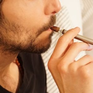 What are the basic rules of vaping etiquette?