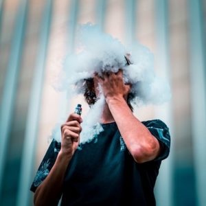 What is Included in a Vaping Starter Kit?